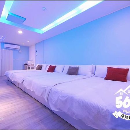 Appartamento Fengjia Pig'S House Taichung Esterno foto