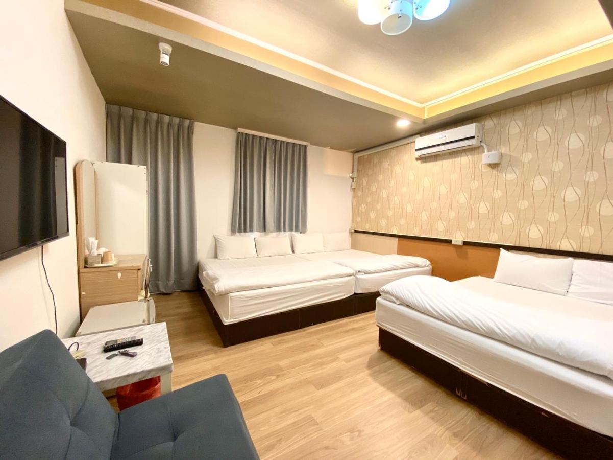 Appartamento Fengjia Pig'S House Taichung Esterno foto